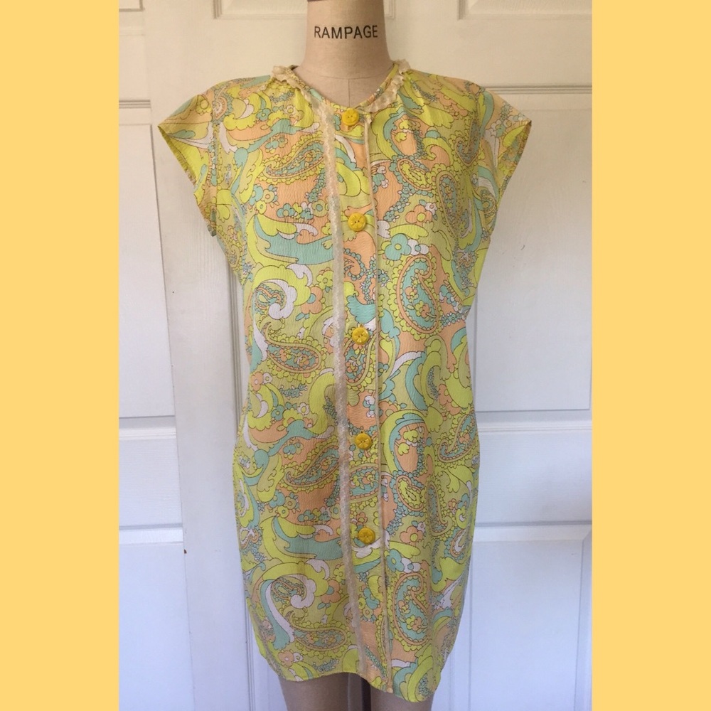 Vintage 1960s shift dress paisley print